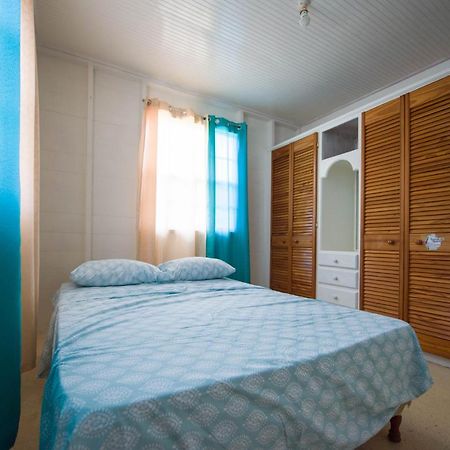 T.Cole'S Holiday Rental Saint James Dış mekan fotoğraf