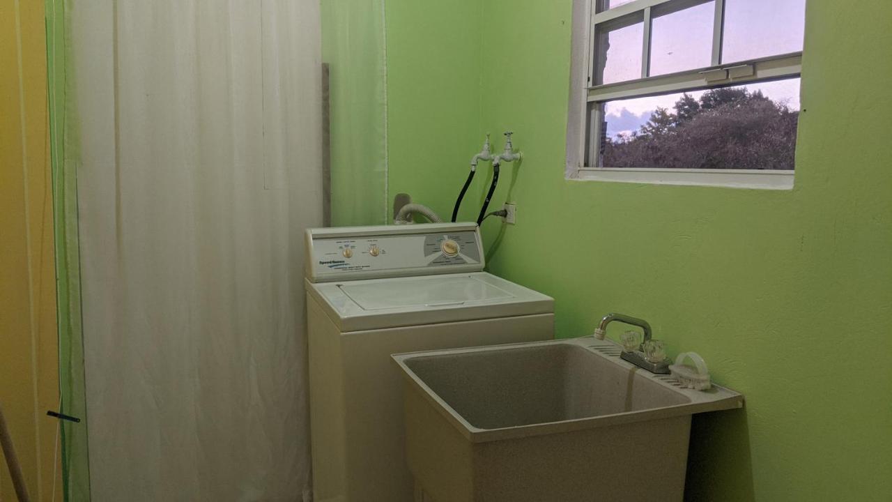 T.Cole'S Holiday Rental Saint James Dış mekan fotoğraf