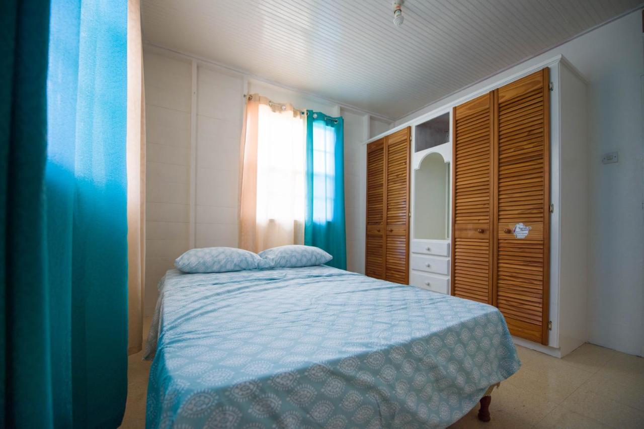 T.Cole'S Holiday Rental Saint James Dış mekan fotoğraf